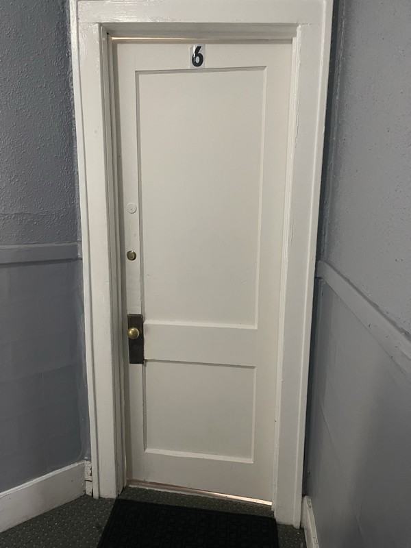 1104 Union St #6 - Photo 3 of 13