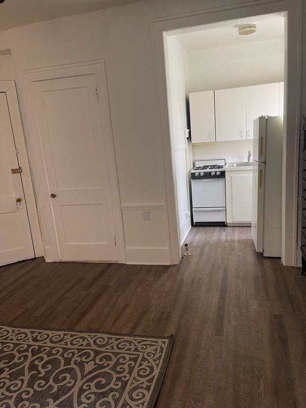 1104 Union St #6 - Photo 7 of 13