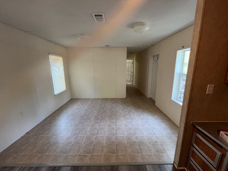 137 Manta Way - Photo 2 of 3