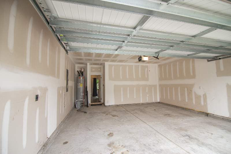 1148 Harland St - Photo 6 of 18