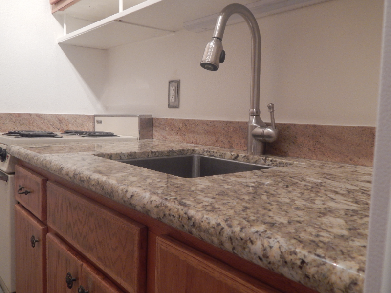 2328 Hoyt Ave #3 - Photo 4 of 11