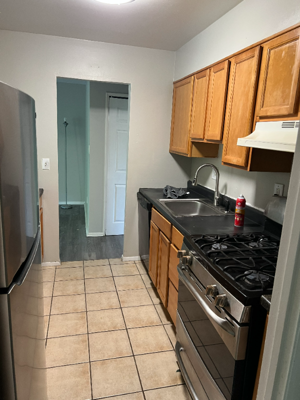 568 Wilson Bridge Dr #D2 - Photo 3 of 6