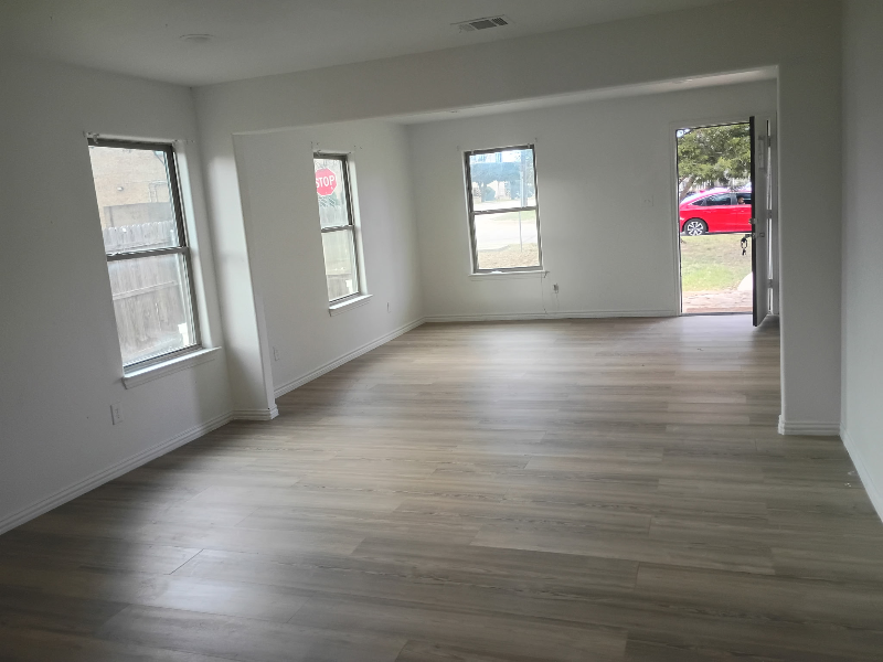 5739 Donnelly Ave #A - Photo 4 of 7