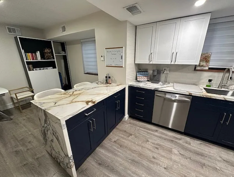 394 Tamiami Canal Rd - Photo 7 of 20