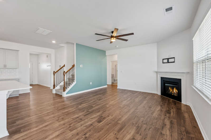 121 Bayridge Rd - Photo 7 of 20