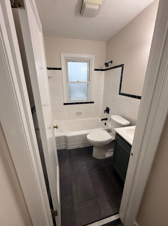 215 Derhake Rd - Photo 5 of 11