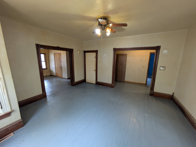 903 44th St #1 - Photo 7 of 8