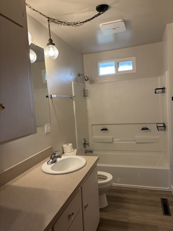 2505 14th St #C - Photo 6 of 9