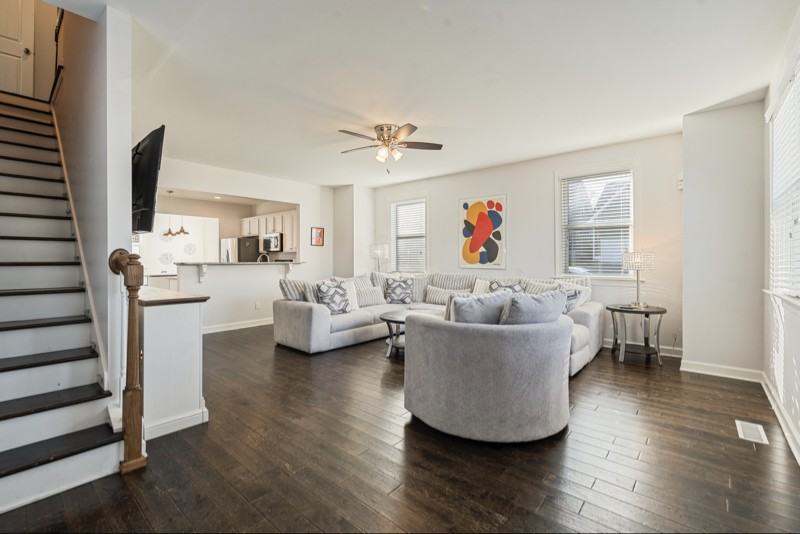 705 Ellie Dr - Photo 7 of 21