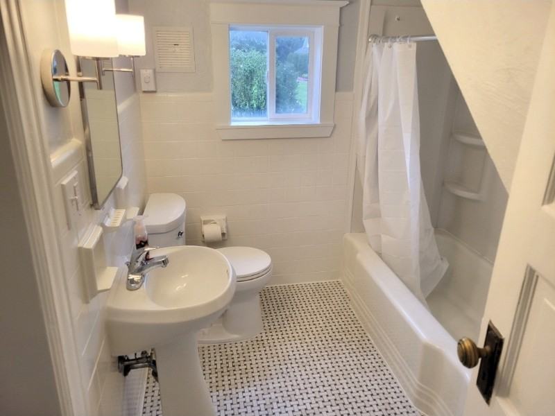 2780 Girdle Rd #1LOWER - Photo 6 of 10