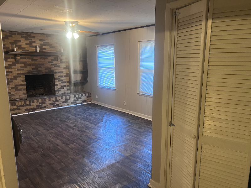 2206 Glen Iris Rd Nw - Photo 4 of 11