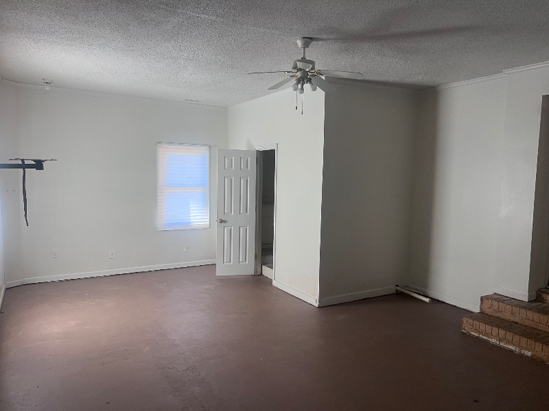 2206 Glen Iris Rd Nw - Photo 6 of 11