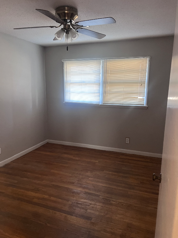 2206 Glen Iris Rd Nw - Photo 7 of 11