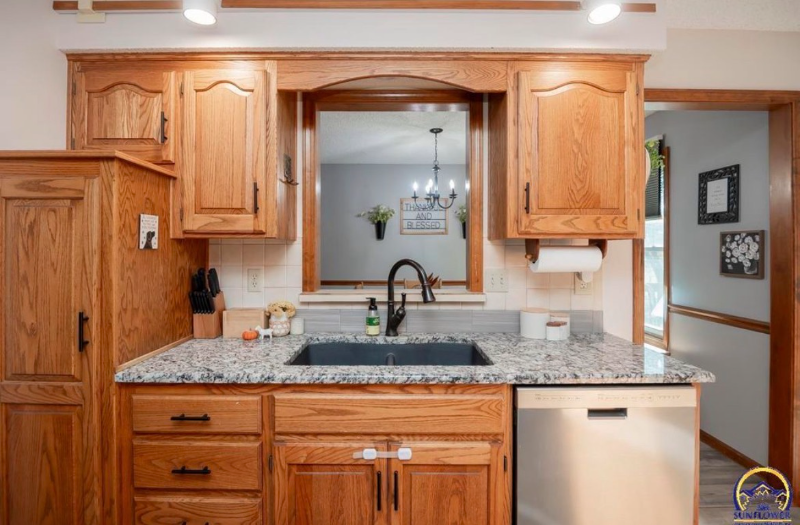 2831 Sw Bingham Rd - Photo 6 of 20