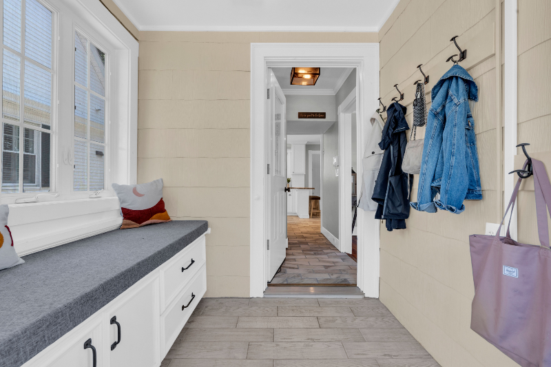 70 Washington Ave - Photo 3 of 20