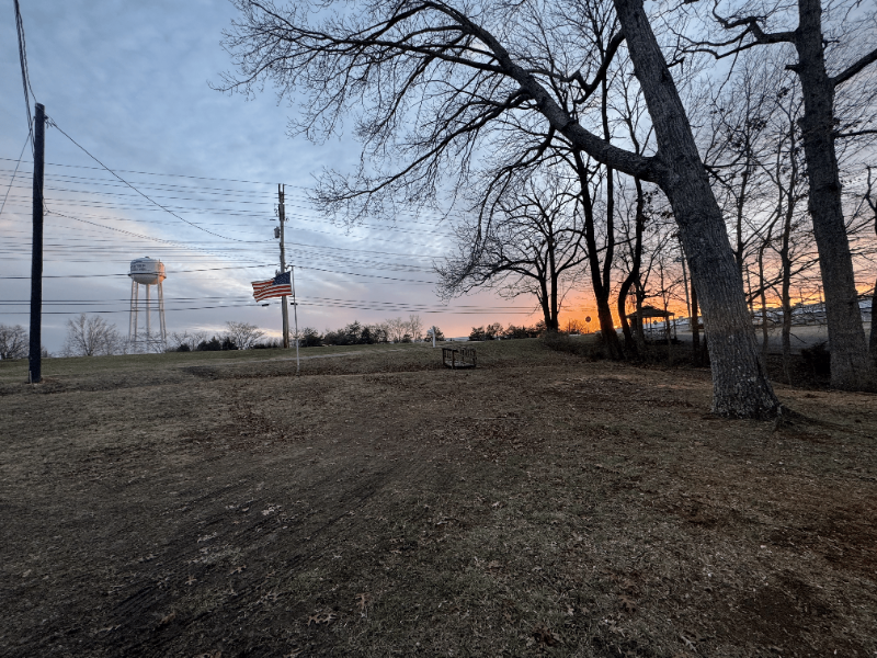 101 Circle Dr - Photo 3 of 19