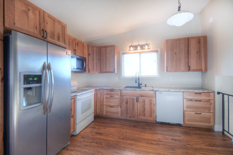 6475 Pawnee Cir - Photo 3 of 15