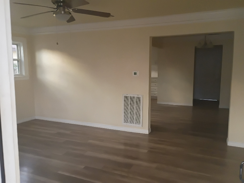 3111 Strong Ave - Photo 3 of 5