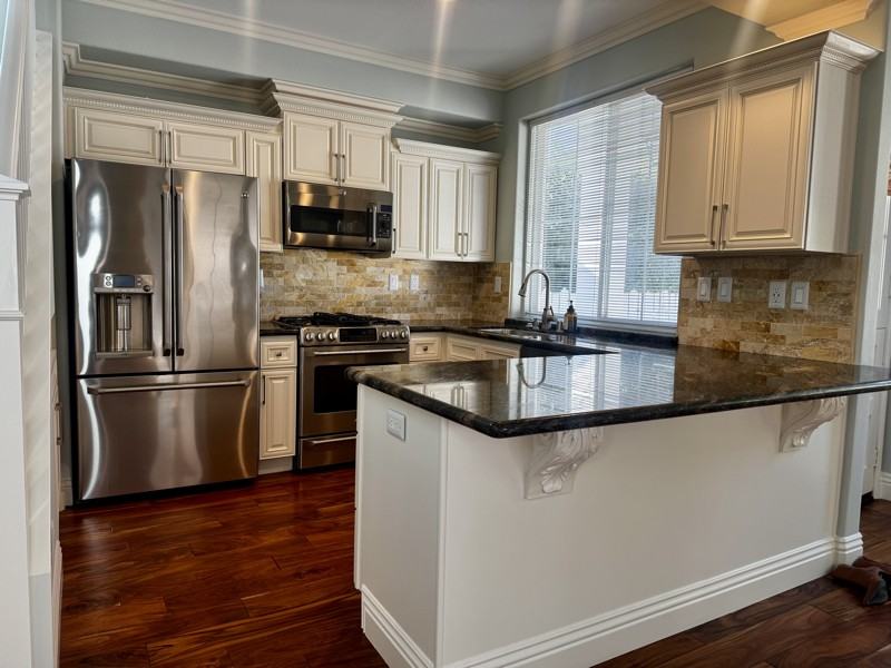 159 Trellis Ln - Photo 3 of 17