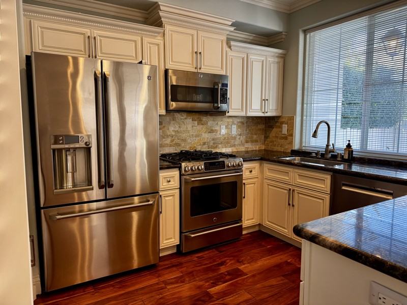 159 Trellis Ln - Photo 4 of 17