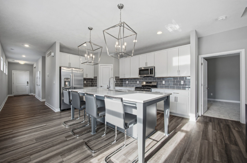 2209 Aerotrain Ct N - Photo 6 of 20