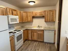 featured image of 4619 W 5th St