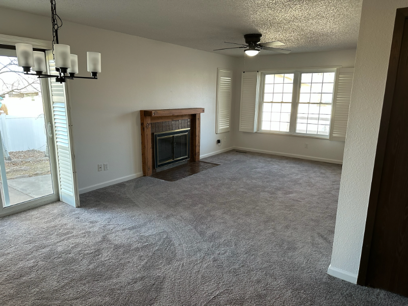 4619 W 5th St - Photo 3 of 19