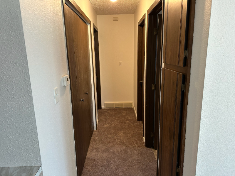 4619 W 5th St - Photo 4 of 19