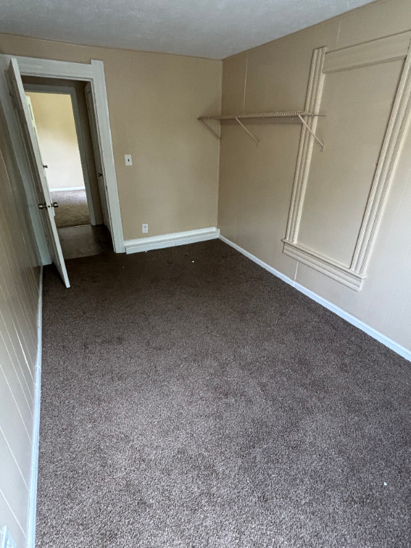 338 W 17th St - Photo 6 of 20