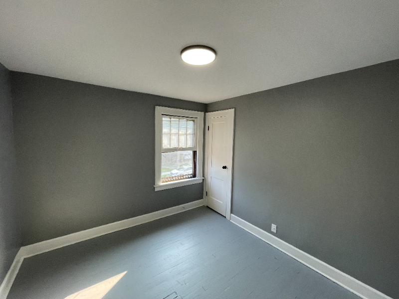 1750 Urbana Rd - Photo 4 of 19