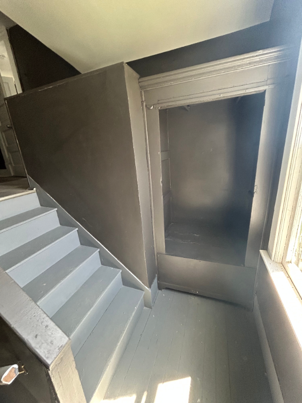 1210 E 84th St - Photo 4 of 19