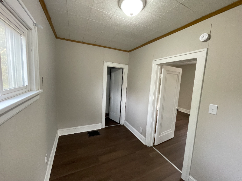 6553 Newman Ave - Photo 5 of 20