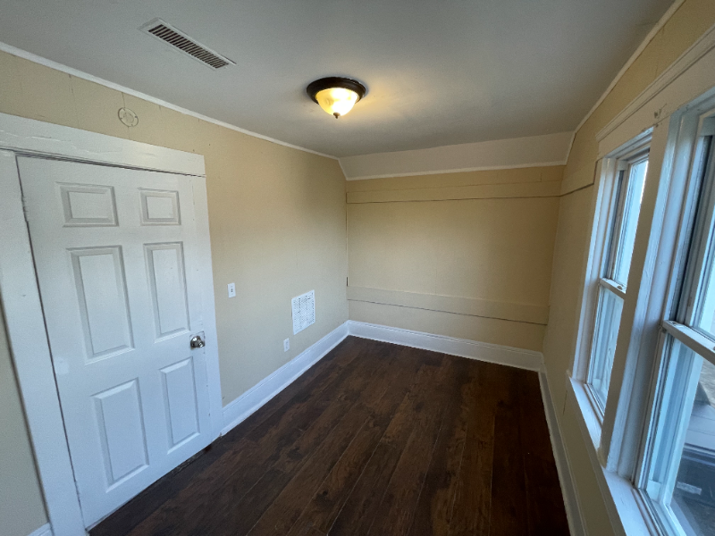 119 E 32nd St - Photo 6 of 20