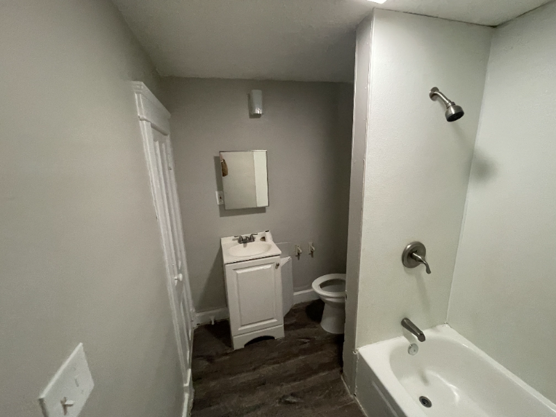 1733 Long Ave - Photo 2 of 19