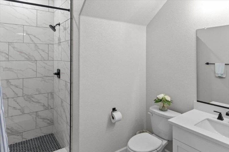 2851 Ski Beach St - Photo 6 of 20