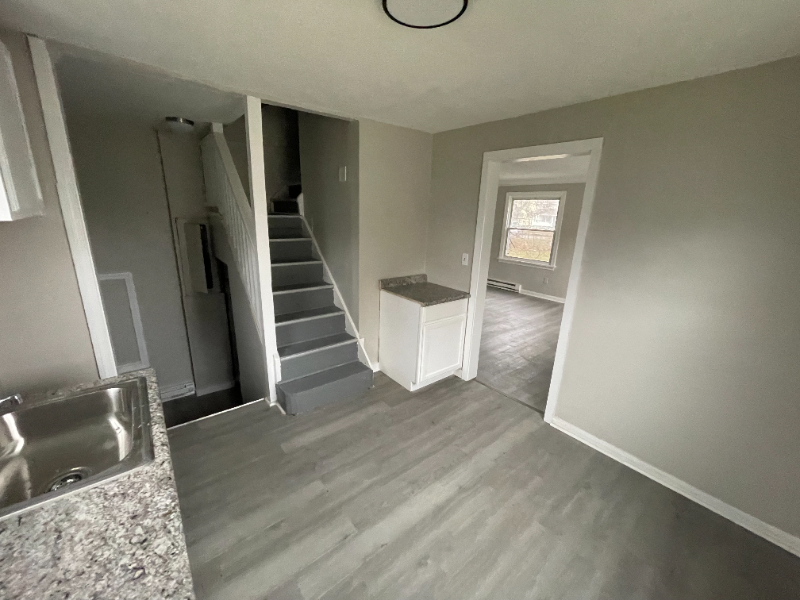 1322 - Photo 5 of 10