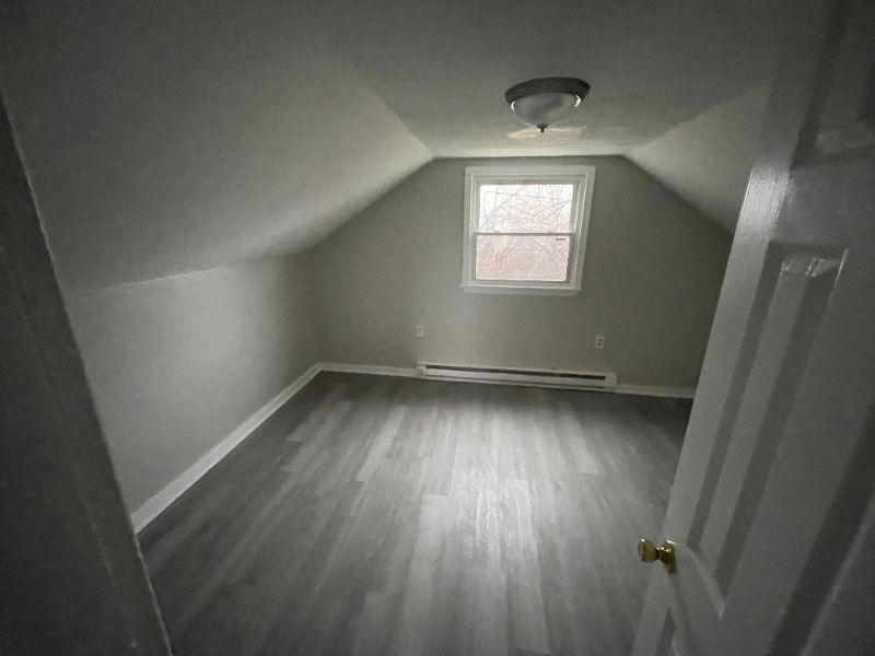 1322 - Photo 7 of 10