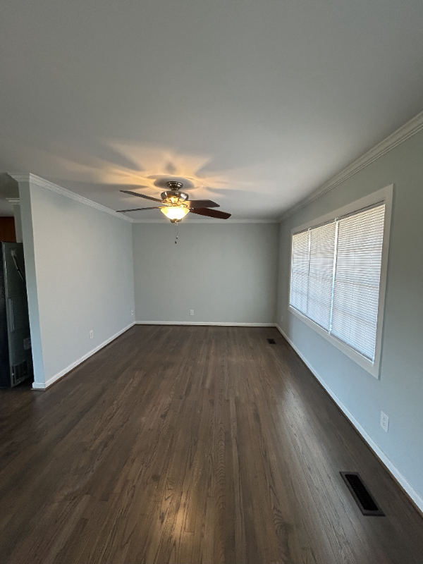 5305 Tabor Ct - Photo 6 of 14