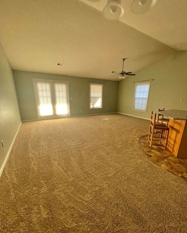 28 Sweetland Ct - Photo 4 of 20