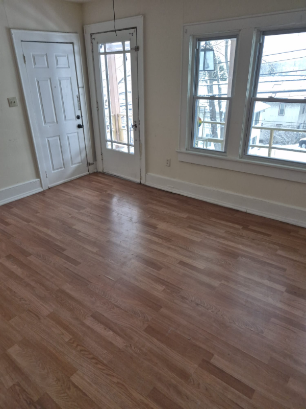 904 Ash St #2 - Photo 3 of 19