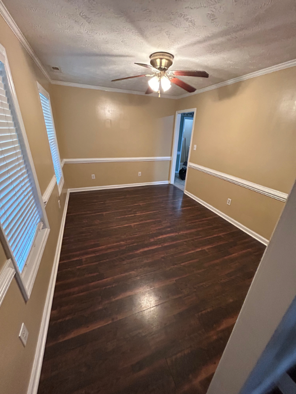 320 Peterson Pl - Photo 6 of 16