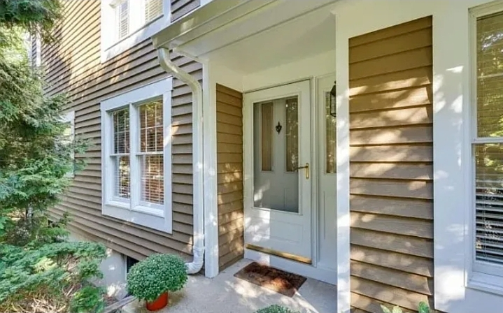 8 Harrow Ln - Photo 2 of 11