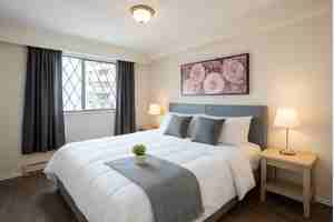 featured image of 9112 Mary Street #2