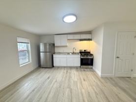 25 13th St #1W - Photo 1 of 1