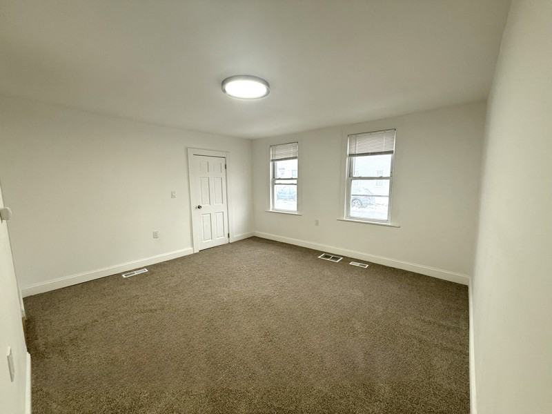 25 13th St #1W - Photo 3 of 11