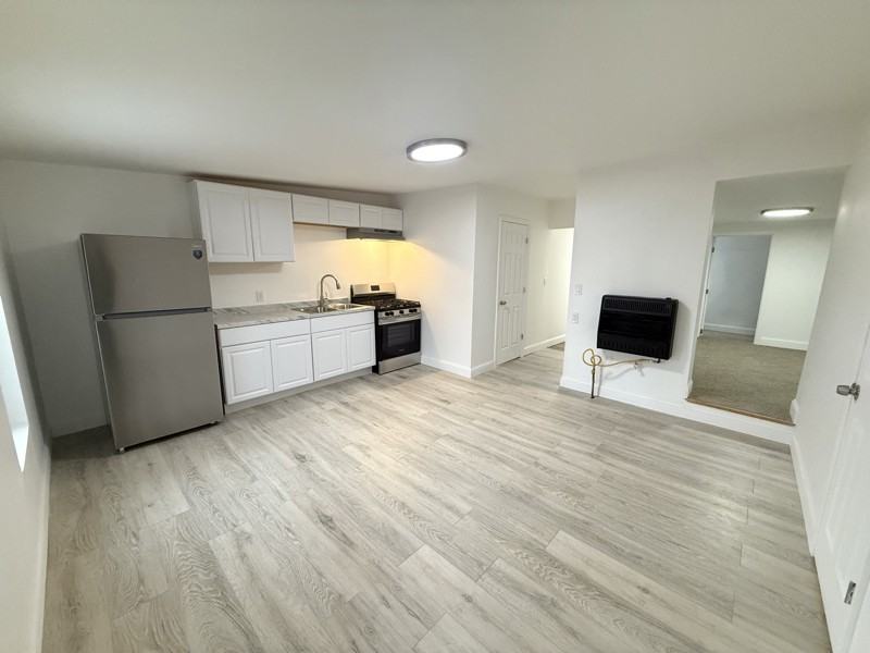 25 13th St #1W - Photo 4 of 11