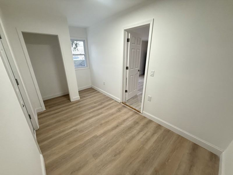 25 13th St #1W - Photo 6 of 11