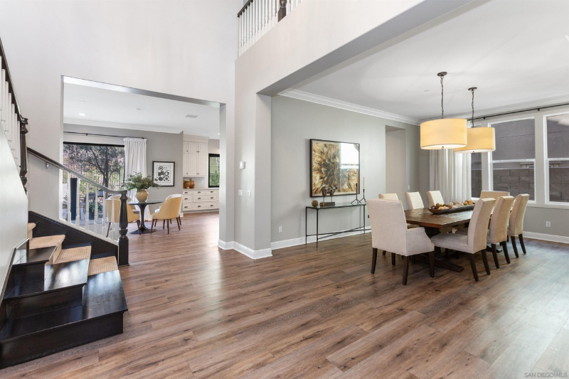 4736 Borden Ct - Photo 4 of 39