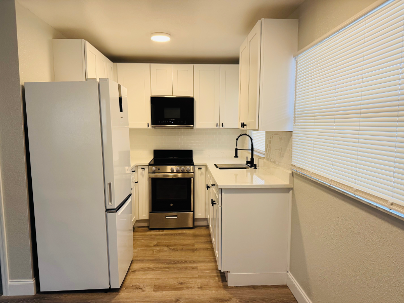 1100 Neptune Dr #1128 - Photo 6 of 18