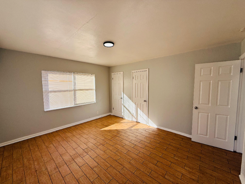 761 22nd Ave S - Photo 6 of 12